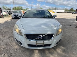 2011 Volvo C70 - Exterior Front Center Image